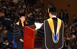 A Turning Point for 2,323 Dankook Graduates - 2015 Fall Graduation Ceremony